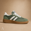 Women's Retro Low-Top Lace-Up with Layered Side Stripes Sneakers